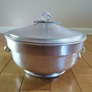 Vintage Nasco Italy Aluminum Hammered Elegant Lidded Serving Bowl Ice Bowl